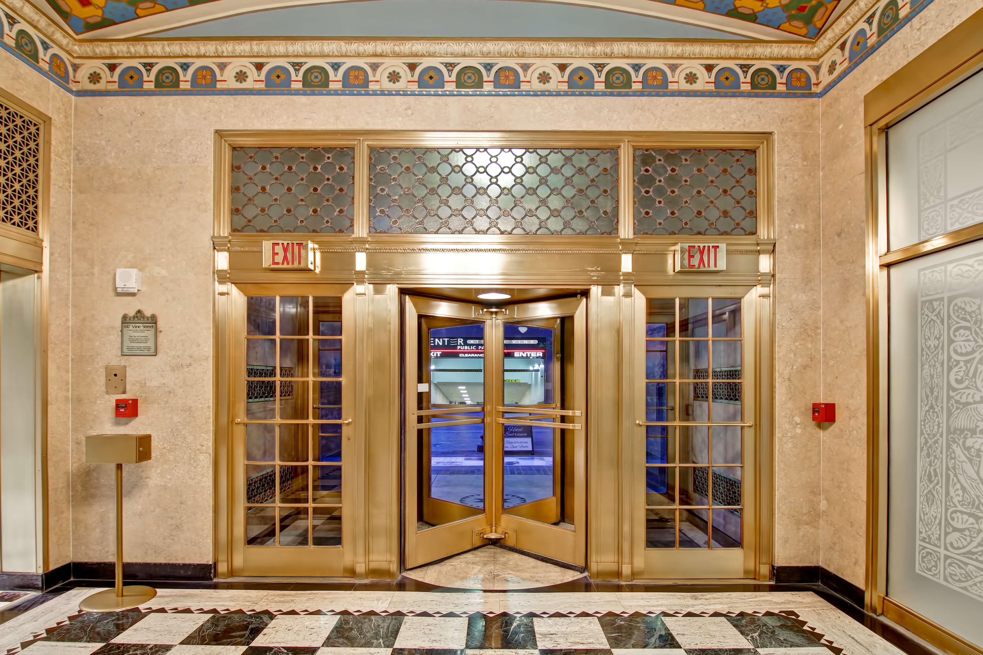 Hampton Inn And Suites Cincinnati - Downtown Kültér fotó